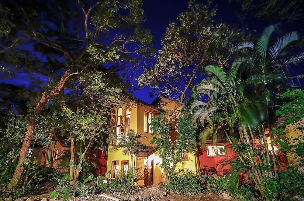 Mayoka Boutique Hotel (Adults Only) Sandy Bay Exterior photo