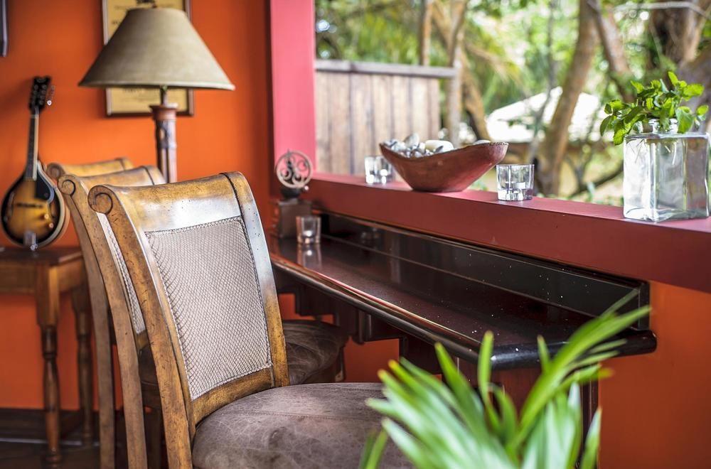 Mayoka Boutique Hotel (Adults Only) Sandy Bay Exterior photo