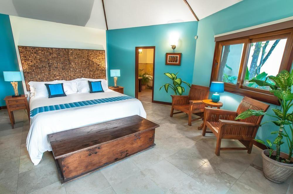 Mayoka Boutique Hotel (Adults Only) Sandy Bay Exterior photo