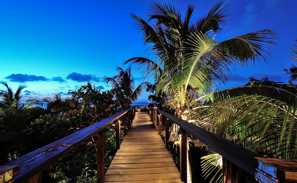 Mayoka Boutique Hotel (Adults Only) Sandy Bay Exterior photo