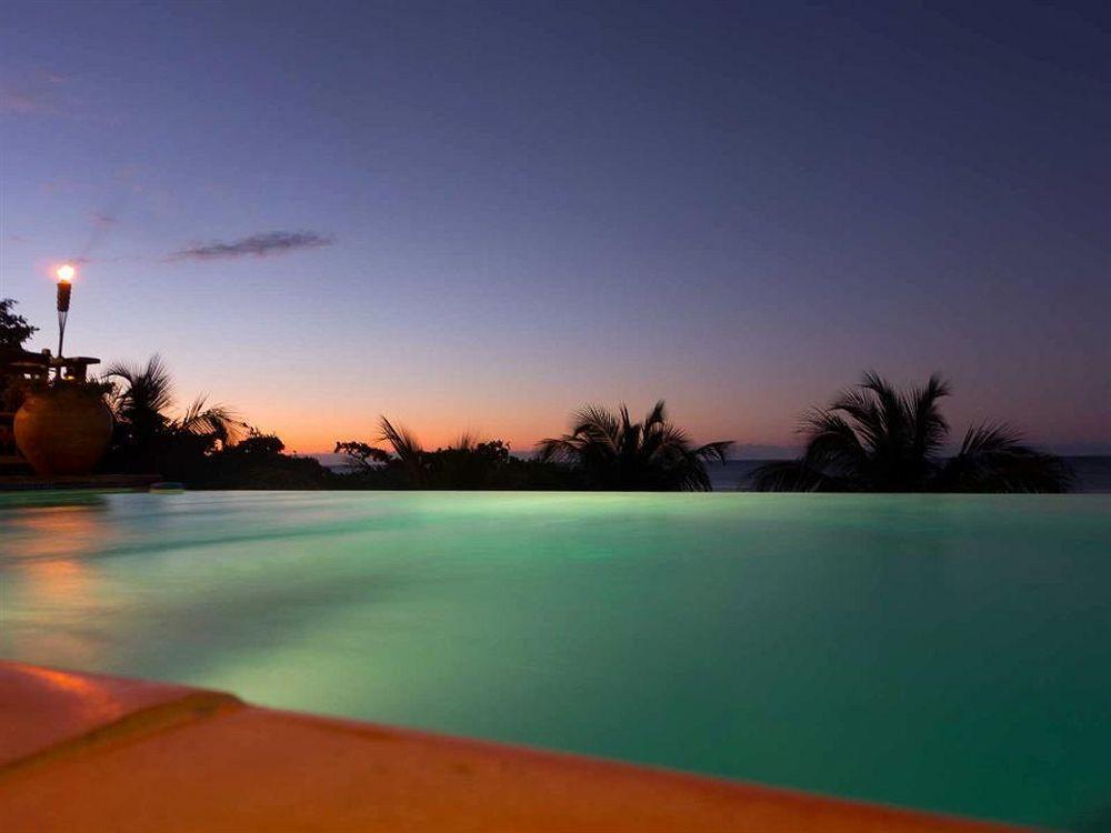 Mayoka Boutique Hotel (Adults Only) Sandy Bay Exterior photo