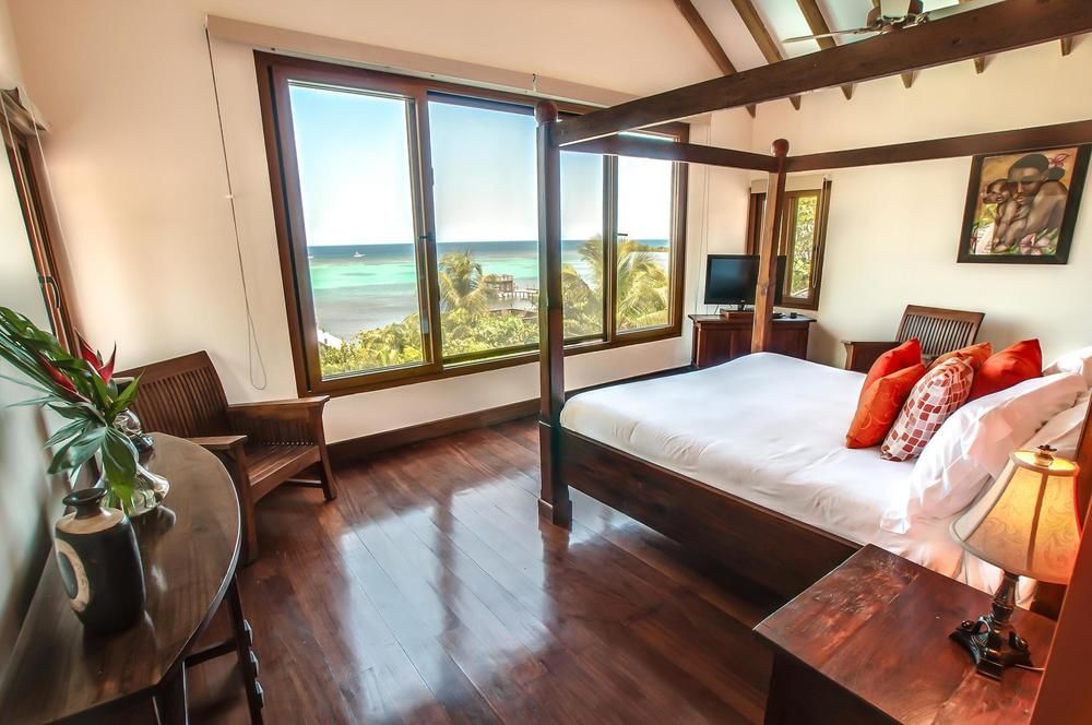 Mayoka Boutique Hotel (Adults Only) Sandy Bay Exterior photo